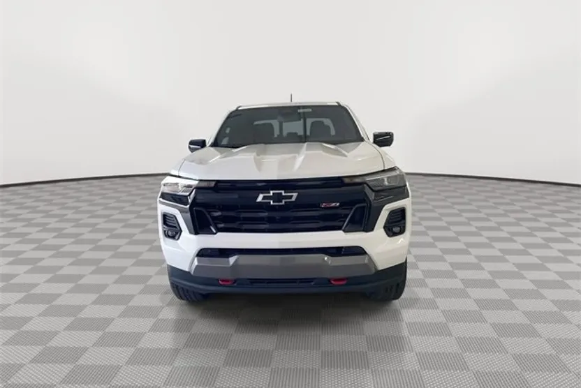 2026 Chevrolet Colorado Z71 photo 1