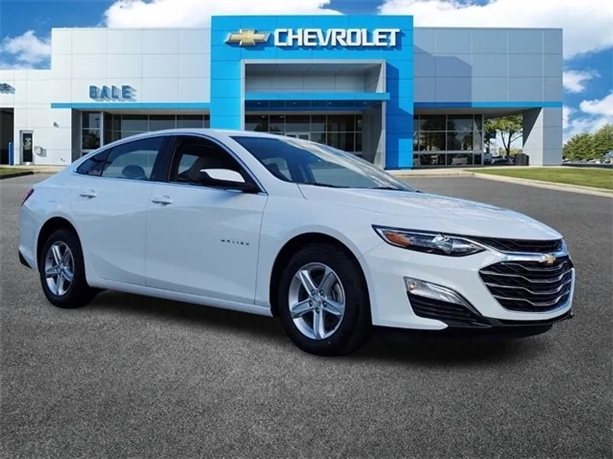 2025 Chevrolet Malibu LS photo 1