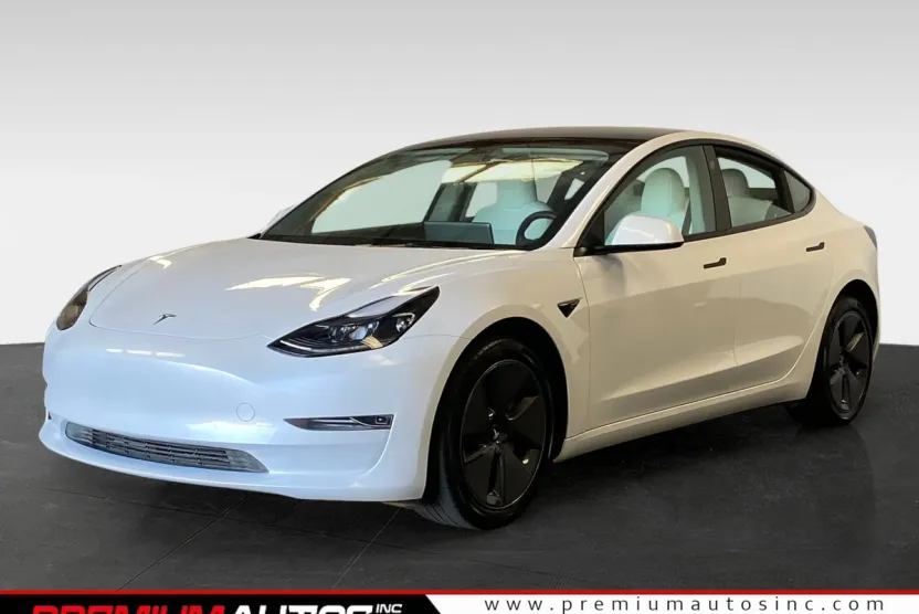2023 Tesla Model 3 photo 1