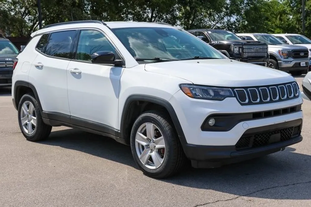 2022 Jeep Compass Latitude photo 1