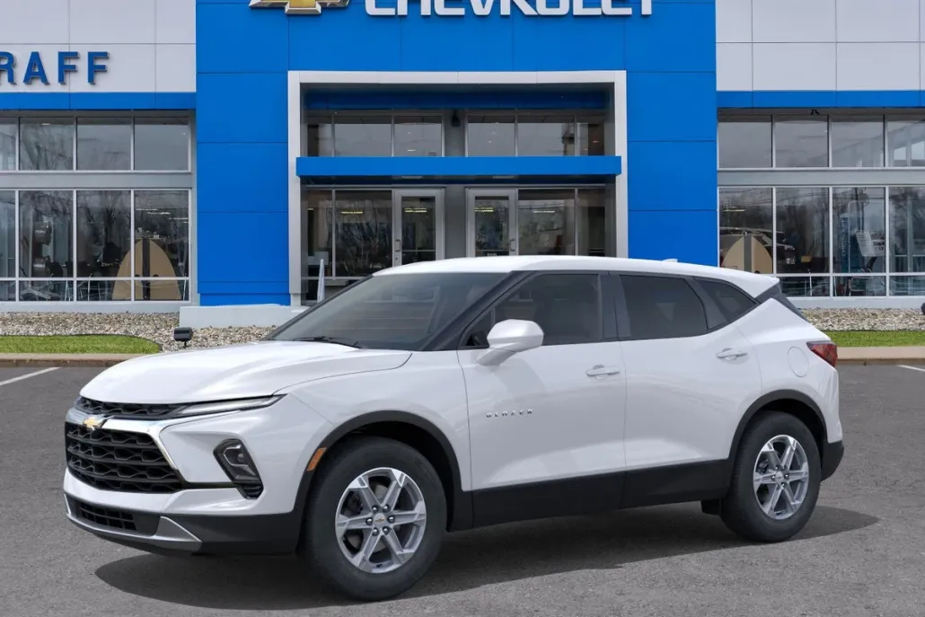 2025 Chevrolet Blazer 2LT photo 1