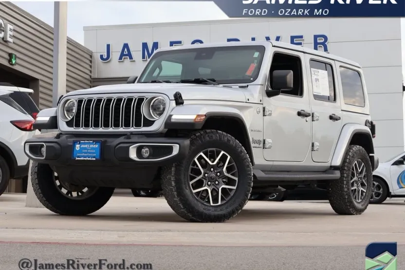 2024 Jeep Wrangler Sahara photo 1