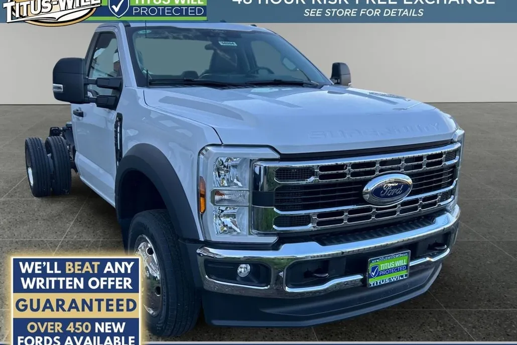2025 Ford F-550 photo 1