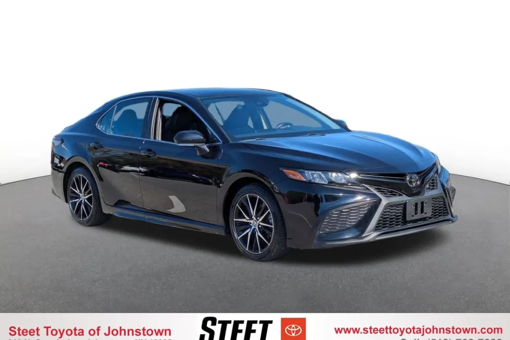 2023 Toyota Camry Base photo 1