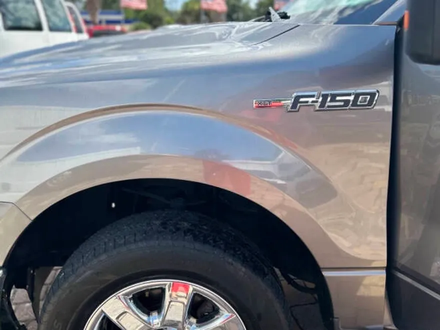 2013 Ford F-150 XLT photo 1