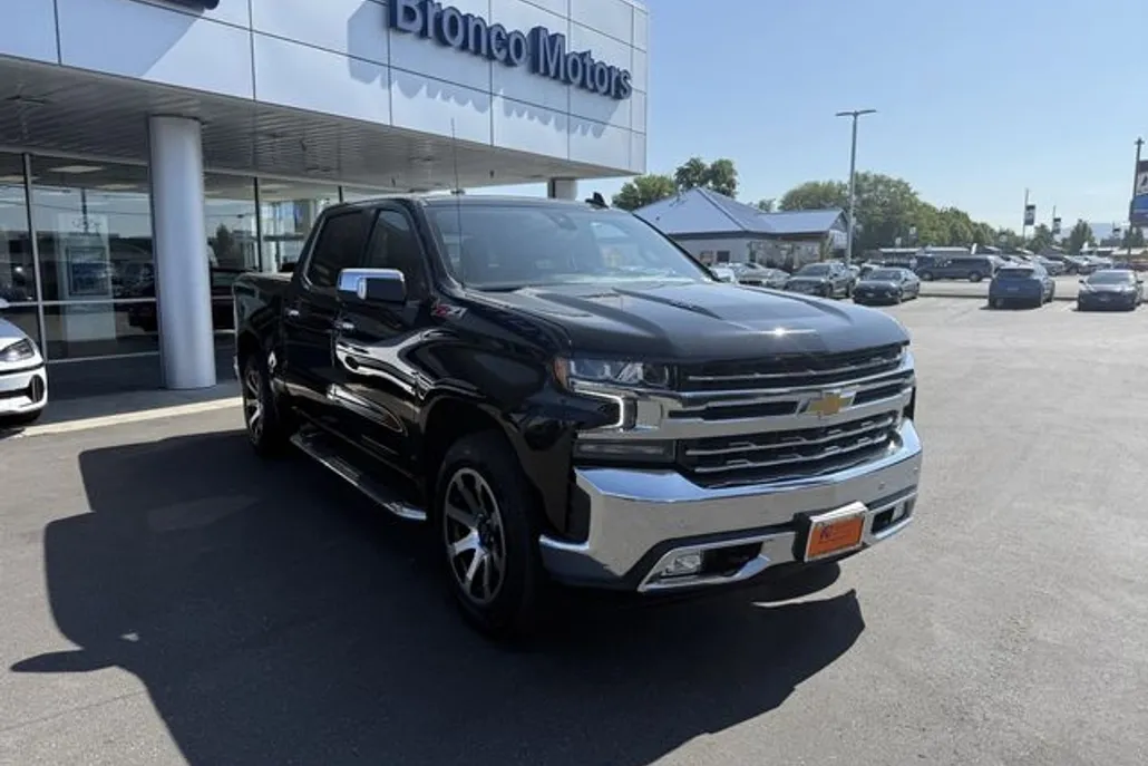 2022 Chevrolet Silverado 1500 LTZ photo 1