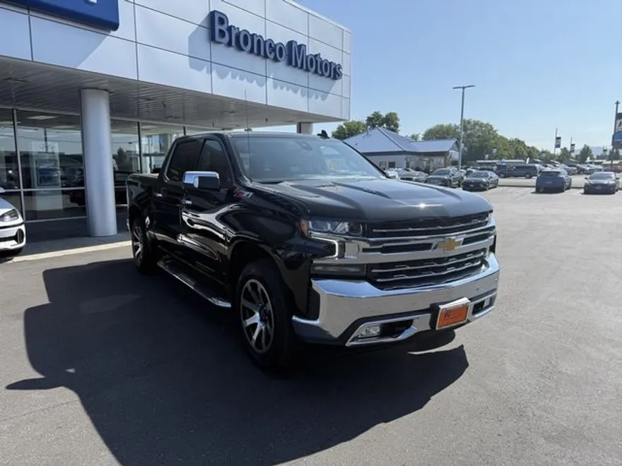 2022 Chevrolet Silverado 1500 LTZ photo 1