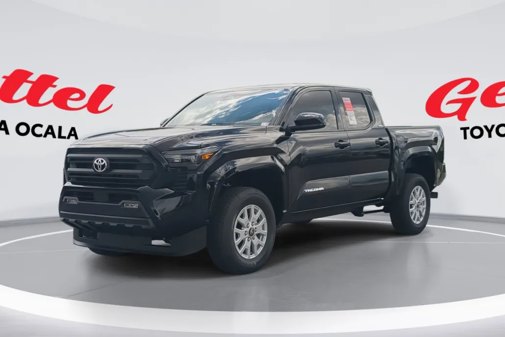 2025 Toyota Tacoma SR5 photo 1