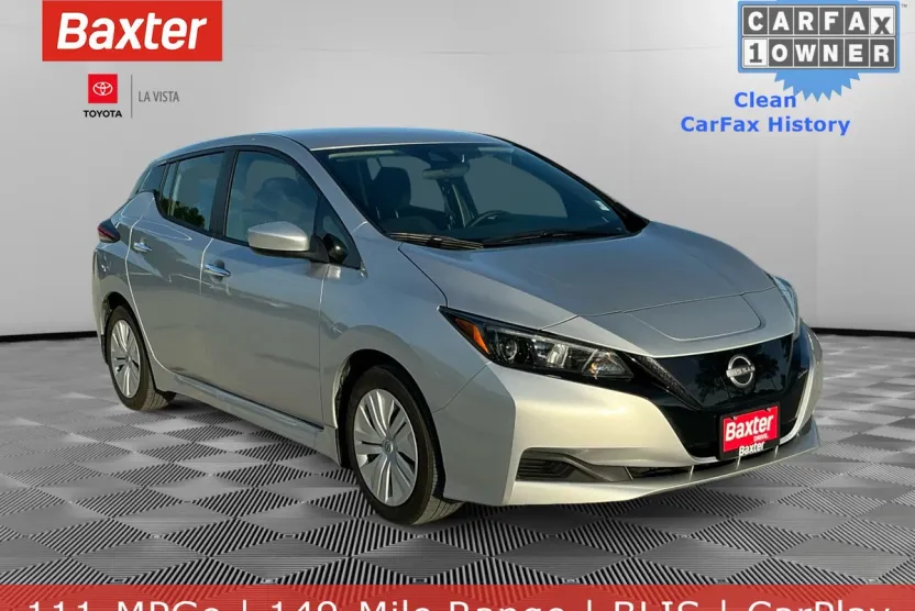 2023 Nissan Leaf S photo 1