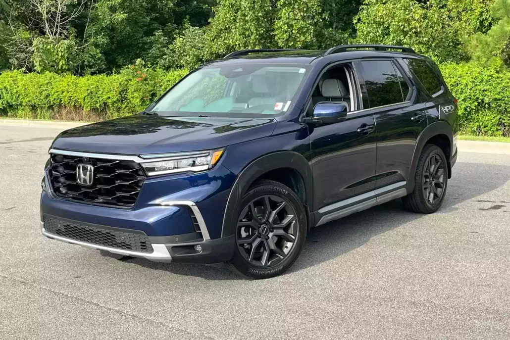 2023 Honda Pilot Elite photo 1