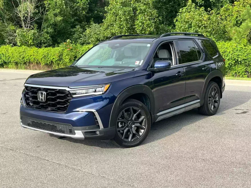 2023 Honda Pilot Elite photo 1