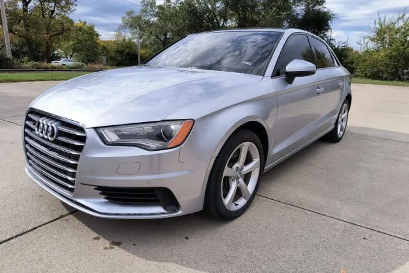 2016 Audi A3 2.0T Quattro Premium photo 1