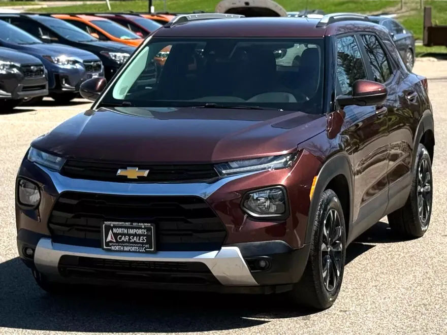 2022 Chevrolet Trailblazer LT photo 1