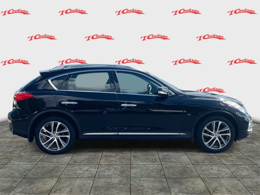 2017 Infiniti QX50 SPORT photo 1