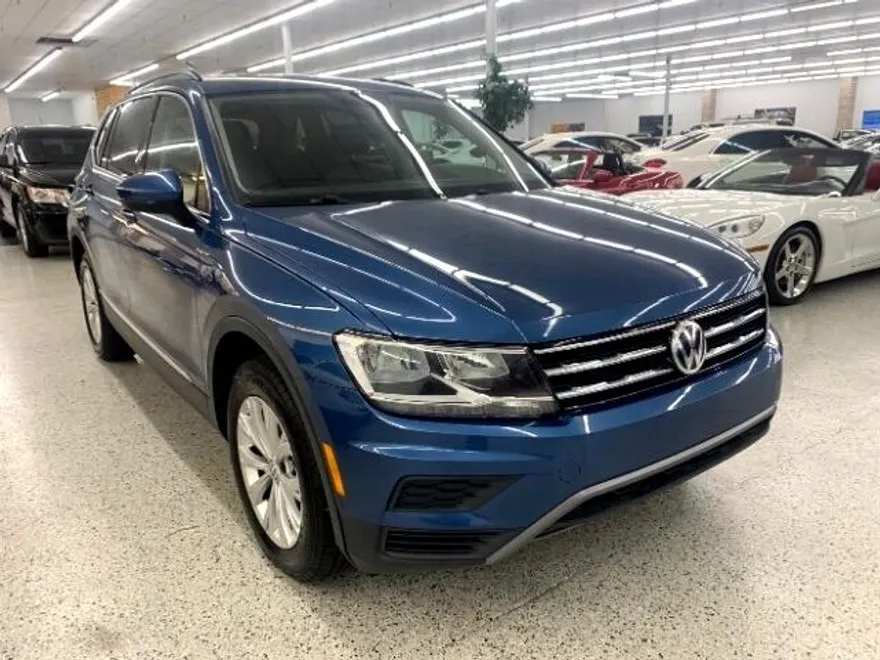 2018 Volkswagen Tiguan SEL photo 1