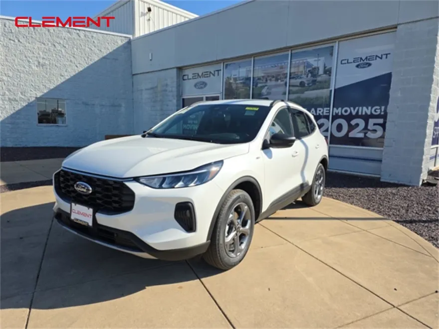 2025 Ford Escape ST-Line photo 1