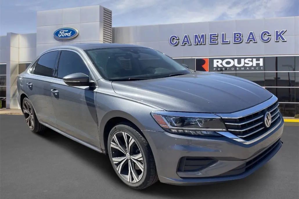 2021 Volkswagen Passat 2.0T SE photo 1