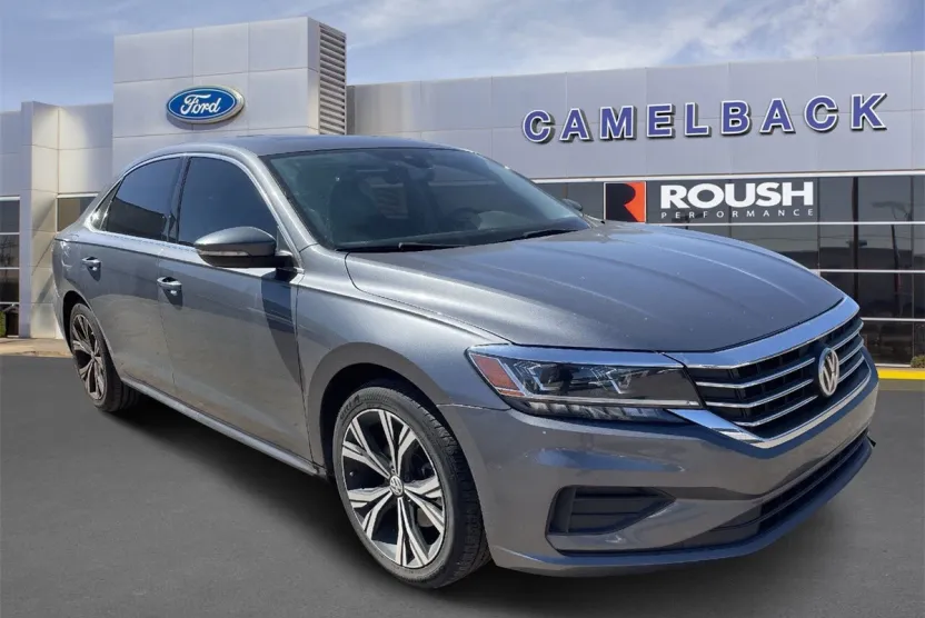 2021 Volkswagen Passat 2.0T SE photo 1