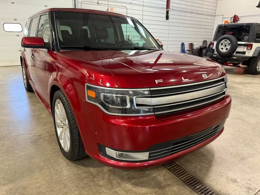 2016 Ford Flex Limited photo 1