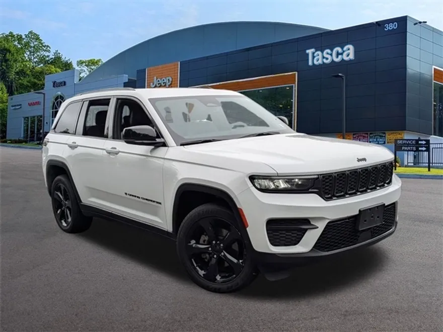 2023 Jeep Grand Cherokee Altitude photo 1