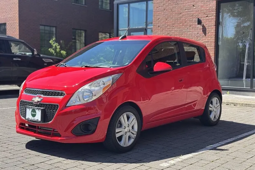 2015 Chevrolet Spark 1LT photo 1
