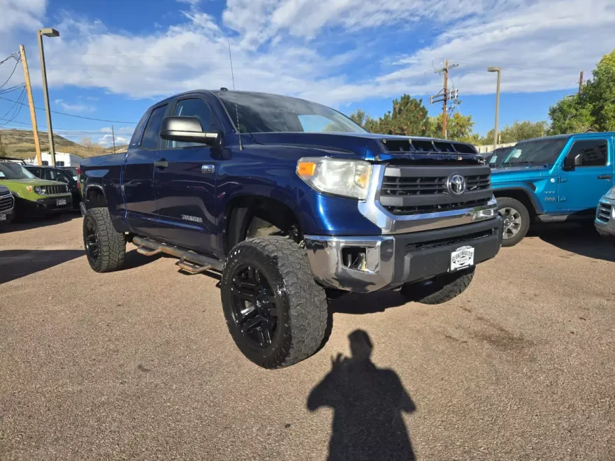 2014 Toyota Tundra SR photo 1