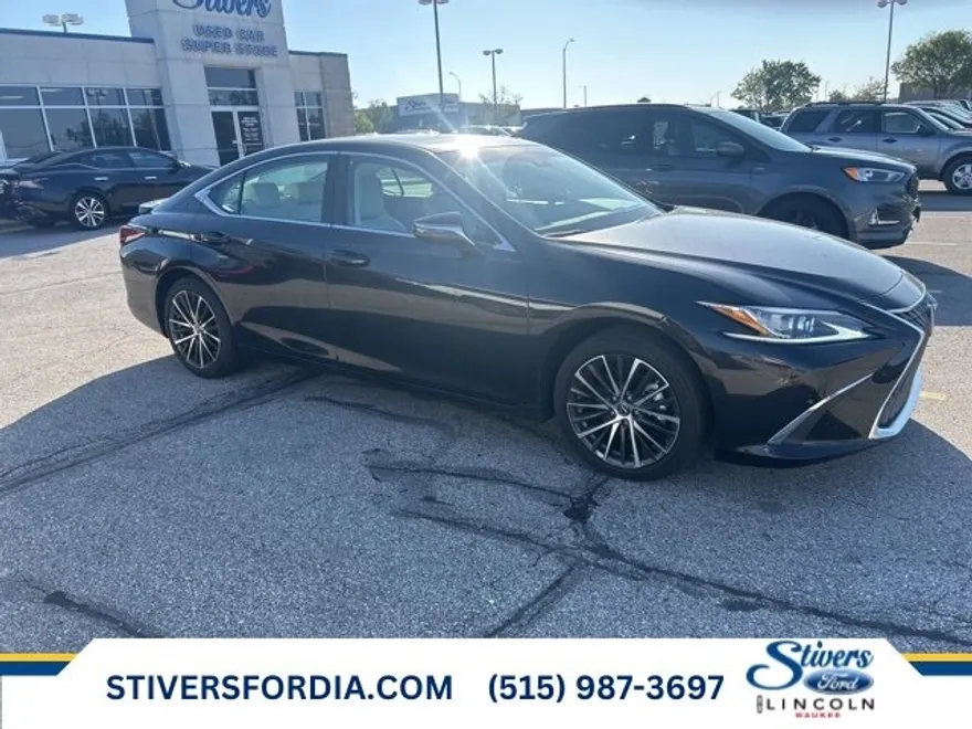2024 Lexus ES 300h Premium photo 1