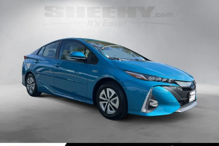 2021 Toyota Prius Prime Limited photo 1