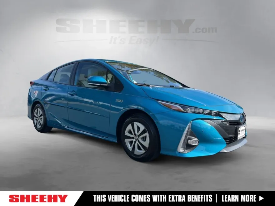 2021 Toyota Prius Prime Limited photo 1