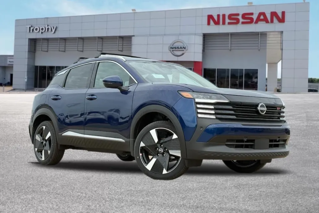 2026 Nissan Kicks SR photo 1