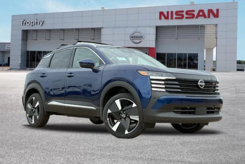 2026 Nissan Kicks SR photo 1