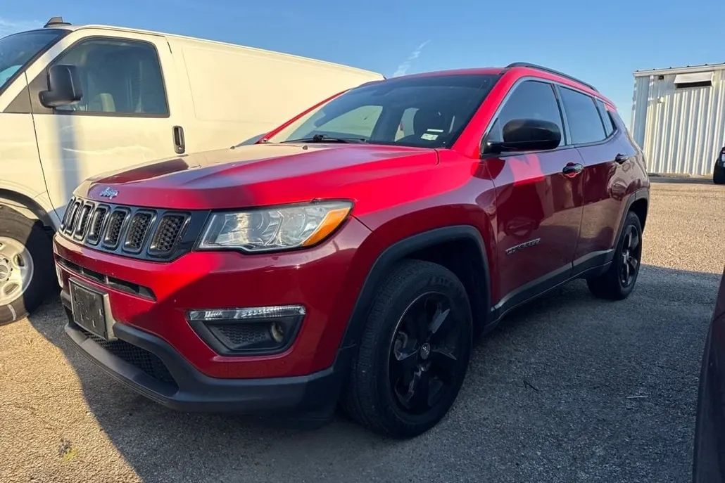2021 Jeep Compass Latitude photo 1