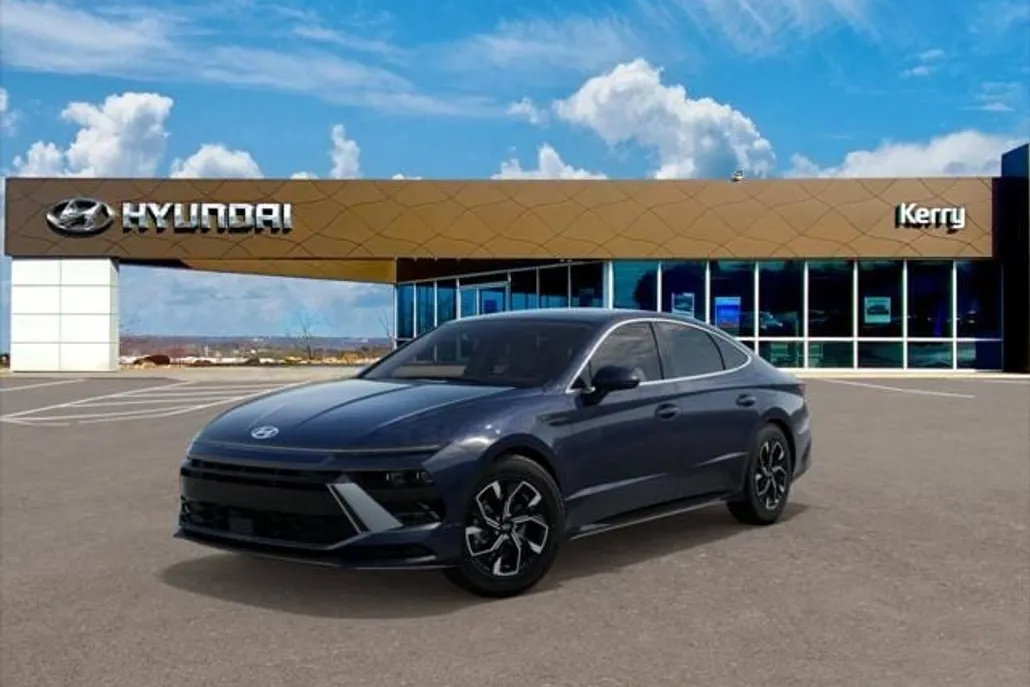 2025 Hyundai Sonata SEL photo 1