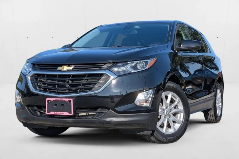 2020 Chevrolet Equinox LT photo 1