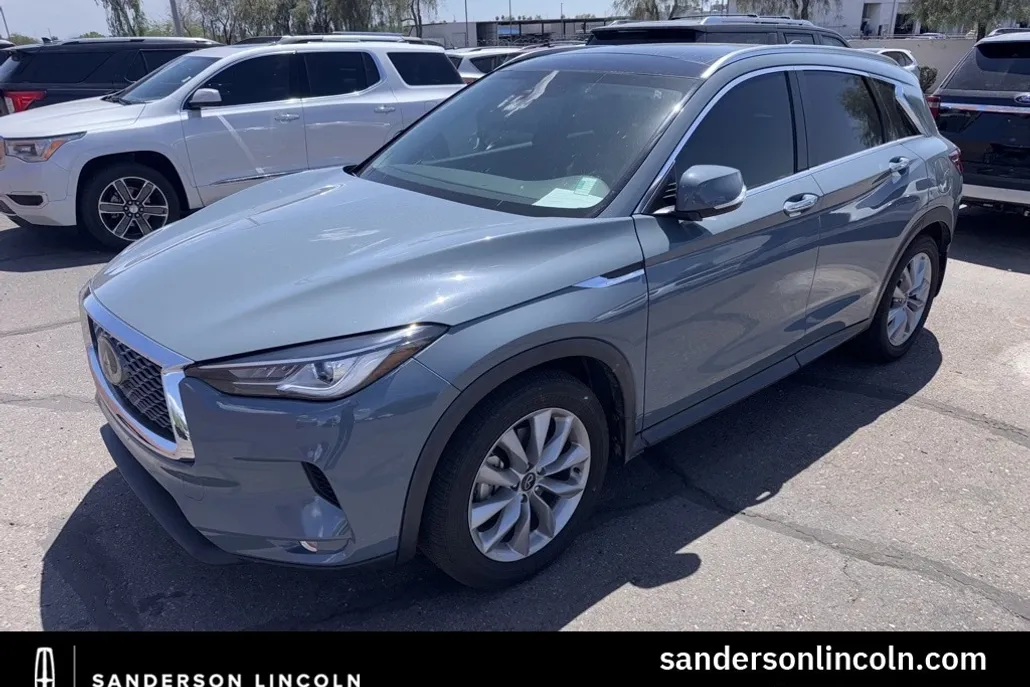2022 Infiniti QX50 Luxe photo 1