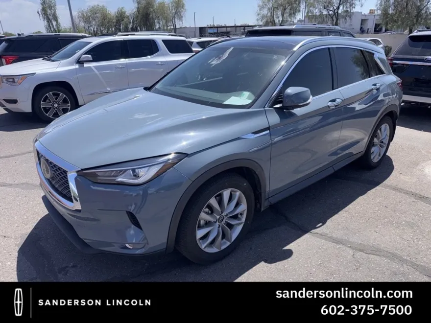 2022 Infiniti QX50 Luxe photo 1