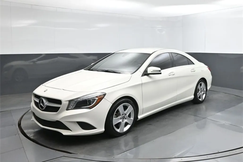 2015 Mercedes Benz CLA 250 4MATIC photo 1