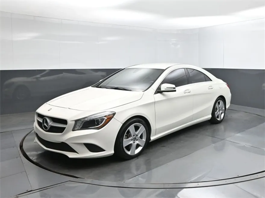 2015 Mercedes Benz CLA 250 4MATIC photo 1