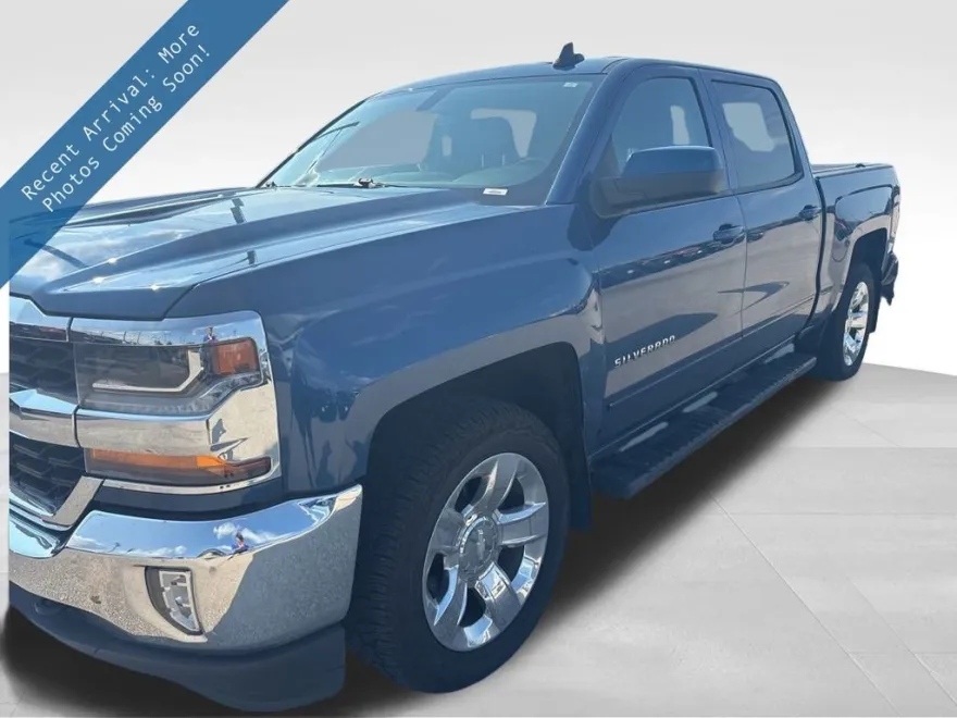2018 Chevrolet Silverado 1500 LT photo 1