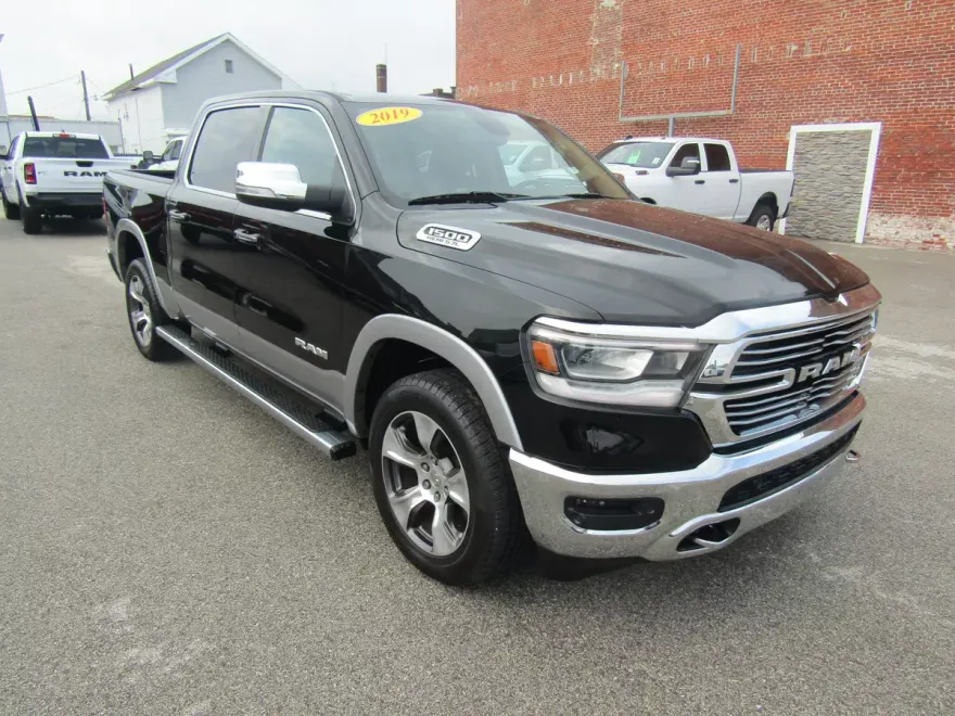 2019 Ram 1500 Laramie photo 1