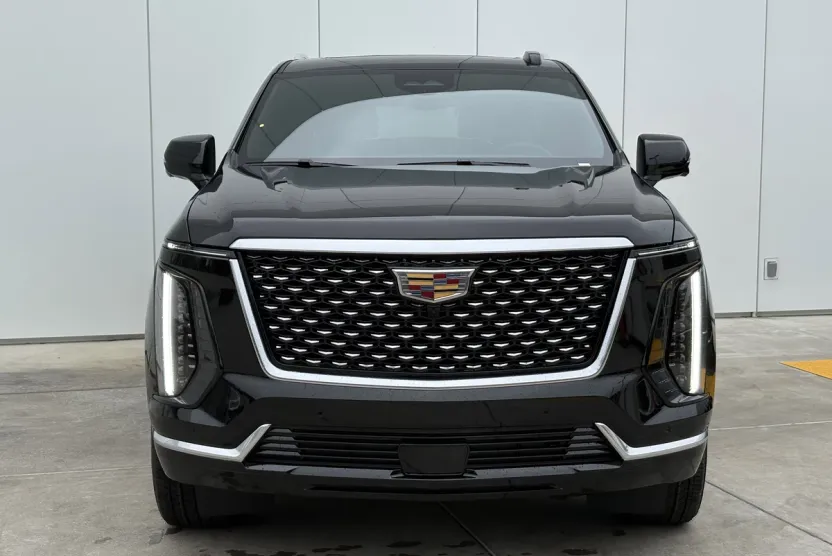 2025 Cadillac Escalade Premium Luxury photo 1