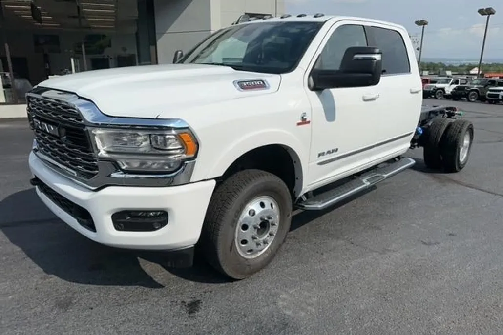 2023 Ram 3500 Limited photo 1
