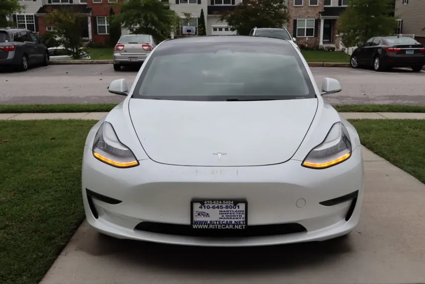 2020 Tesla Model 3 Long Range photo 1
