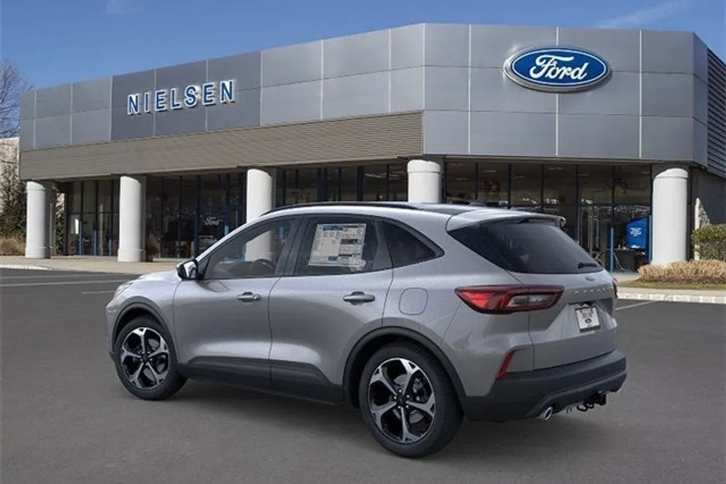 2025 Ford Escape Hybrid ST-Line Select photo 1