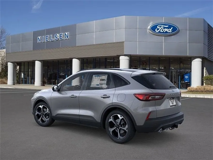 2025 Ford Escape Hybrid ST-Line Select photo 1