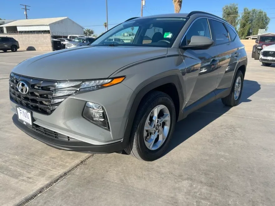 2024 Hyundai Tucson SEL photo 1