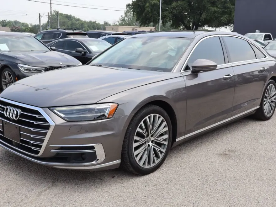 2019 Audi A8 Quattro L photo 1