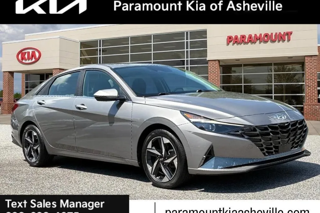 2021 Hyundai Elantra SEL photo 1
