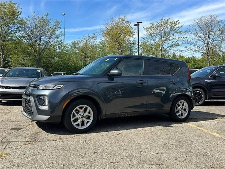 2020 Kia Soul S photo 1