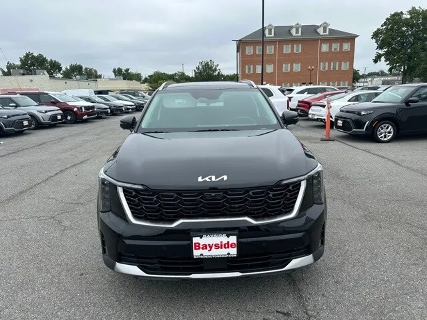 2026 Kia Sorento SX photo 1